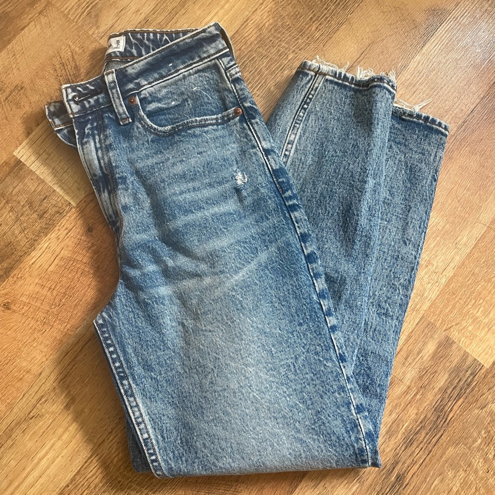 The mom high rise Jean from Abercrombie